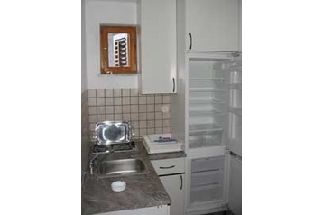 Pensiune familială Lumbarda 11